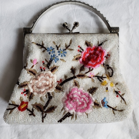 Embroidered &White Beaded Clutch, Buttler &Wilson - Picture 1 of 7